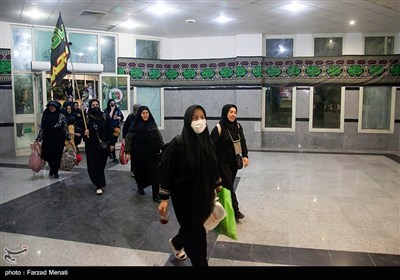 عبور شبانه زائرین اربعین حسینی از مرز خسروی