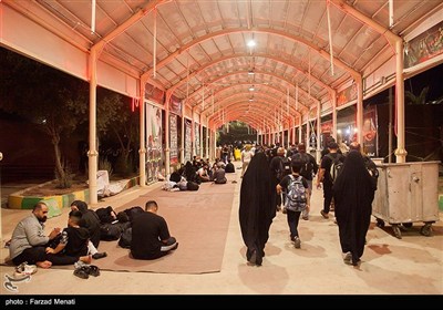 عبور شبانه زائرین اربعین حسینی از مرز خسروی