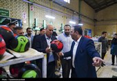 سفر یک‌روزه مهدی تاج به اردبیل؛ بازدید از کارخانه تولید توپ ورزشی به روایت تصاویر