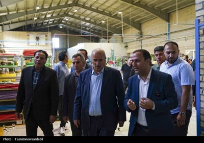 سفر یک‌روزه مهدی تاج به اردبیل؛ بازدید از کارخانه تولید توپ ورزشی به روایت تصاویر