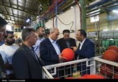 سفر یک‌روزه مهدی تاج به اردبیل؛ بازدید از کارخانه تولید توپ ورزشی به روایت تصاویر