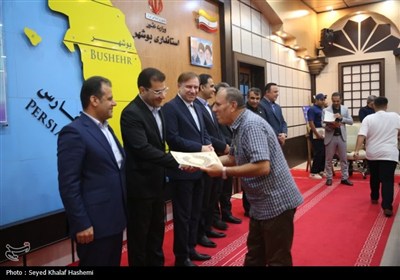 تجلیل استاندار بوشهر از خبرنگاران