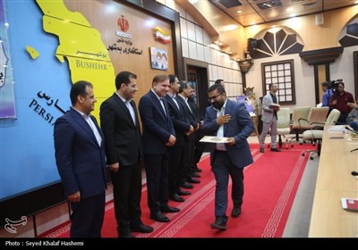 تجلیل استاندار بوشهر از خبرنگاران