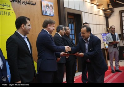 تجلیل استاندار بوشهر از خبرنگاران