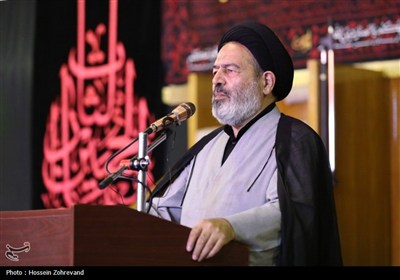 نشست علمی ظرفیت‌های اربعین و ترویج گفتمان و معارف نهج‌البلاغه در نجف اشرف