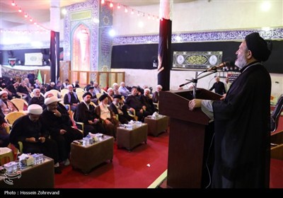 نشست علمی ظرفیت‌های اربعین و ترویج گفتمان و معارف نهج‌البلاغه در نجف اشرف