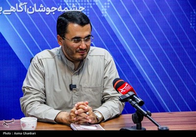 حضور متفکرآزاد در دفتر تسنیم تبریز به مناسبت روز خبرنگار