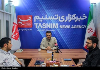 حضور متفکرآزاد در دفتر تسنیم تبریز به مناسبت روز خبرنگار