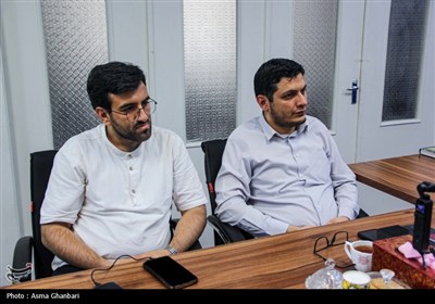 حضور متفکرآزاد در دفتر تسنیم تبریز به مناسبت روز خبرنگار