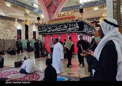 شکوه اجتماع زائران در حرم حضرت حر(ع) در ایام اربعین