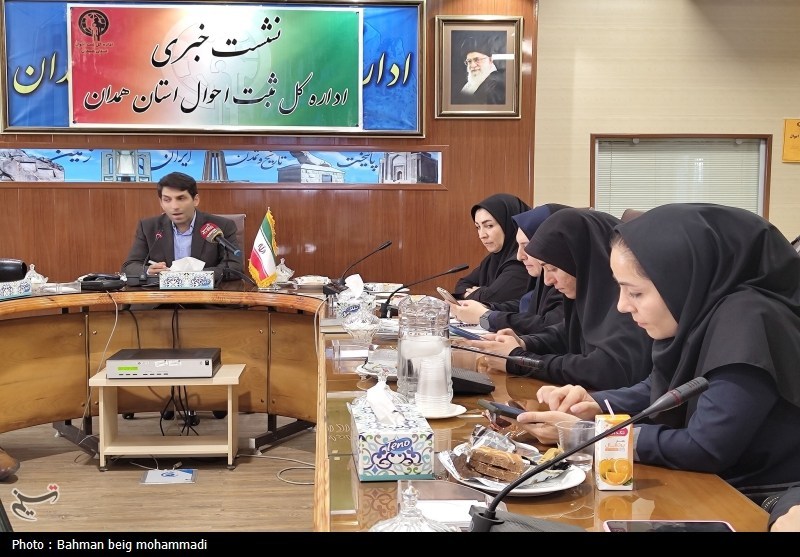 از صدور گواهی انحصار وراثت تا راه‌اندازی مرکز رصد جمعیت در ثبت احوال همدان+تصویر