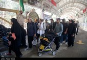 زائرین اربعین حسینی درپناه قرآن