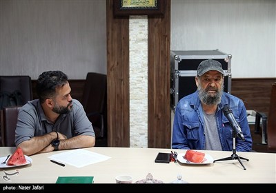 حضور عوامل سریال آلا در خبرگزاری تسنیم