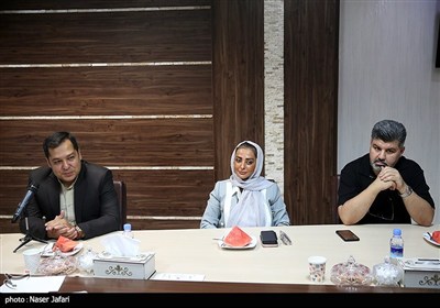 حضور عوامل سریال آلا در خبرگزاری تسنیم