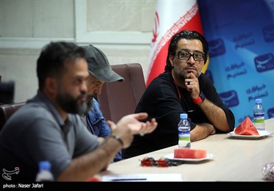 حضور عوامل سریال آلا در خبرگزاری تسنیم
