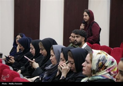 نشست خبری نماینده مردم اراک، خنداب و کمیجان در مجلس شورای اسلامی