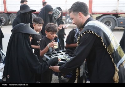 حضور فعال قرارگاه جهادی ثامن‌الحجج در مسیر اربعین حسینی