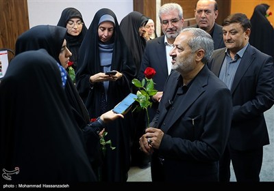 حضور وزیر آموزش و پرورش در خبرگزاری تسنیم به مناسبت روز خبرنگار