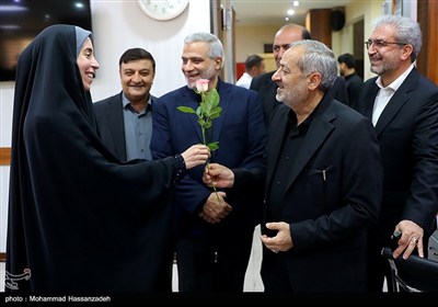 حضور وزیر آموزش و پرورش در خبرگزاری تسنیم به مناسبت روز خبرنگار
