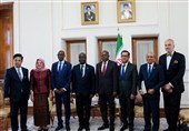 تقدیم رونوشت استوارنامه سفرای جدید 9 کشور خارجی به عراقچی