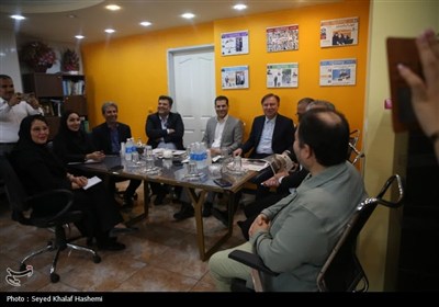بازدید استاندار بوشهر از نمایندگی خبرگزاری‌ها، سایت‌های خبری و صدا و سیمای بوشهر