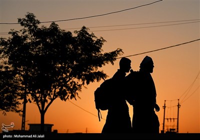 پیاده روی زائرین اربعین حسینی از مسیر بغداد به کربلا
