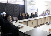 خبرنگاران چشم بینای جامعه و حافظان حقیقت هستند