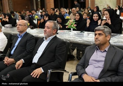 نشست صمیمی استاندار خراسان جنوبی با اصحاب رسانه