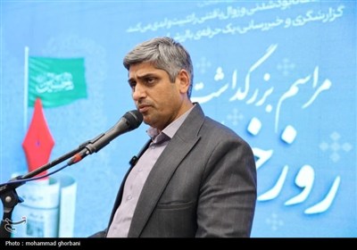 نشست صمیمی استاندار خراسان جنوبی با اصحاب رسانه