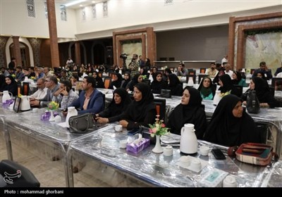 نشست صمیمی استاندار خراسان جنوبی با اصحاب رسانه