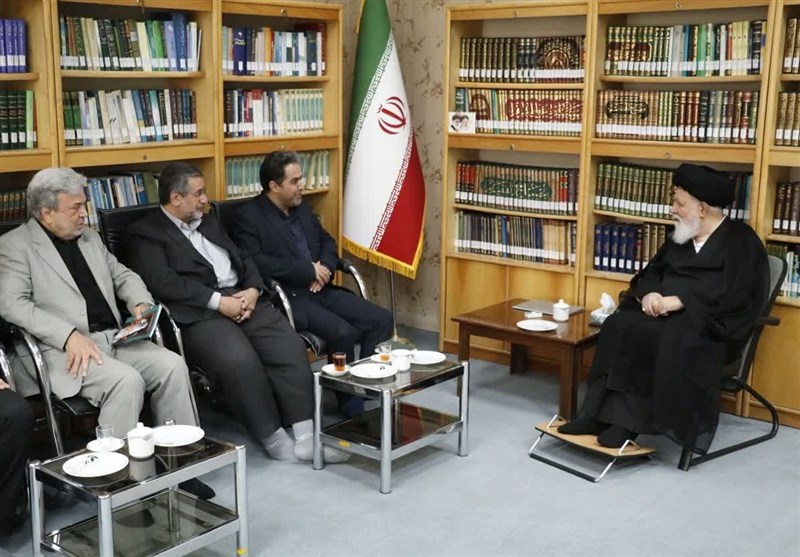 ظلم به کارگران قابل قبول نیست/لزوم تعیین حقوق و مزایای قانونی کارگران معادن