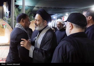 استقبال فلسطینی‌ها از نماینده رهبر انقلاب در موکب الاقصی