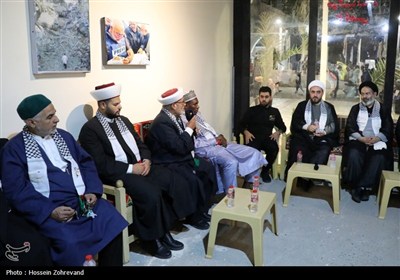 استقبال فلسطینی‌ها از نماینده رهبر انقلاب در موکب الاقصی
