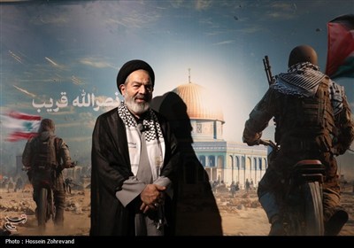 استقبال فلسطینی‌ها از نماینده رهبر انقلاب در موکب الاقصی