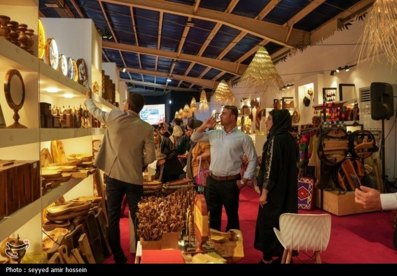 افتتاح نمایشگاه صنایع‌دستی هنرمندان سراسر کشور در جنوب استان بوشهر