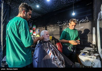 پیاده روی زائران اربعین حسینی در مسیر نجف به کربلا
