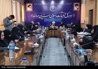 نشست صمیمی مدیر کل تبلیغات اسلامی همدان با اصحاب رسانه