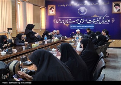 نشست صمیمی مدیر کل تبلیغات اسلامی همدان با اصحاب رسانه