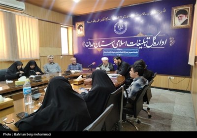 نشست صمیمی مدیر کل تبلیغات اسلامی همدان با اصحاب رسانه