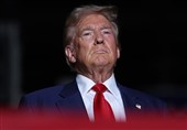The Guardian: Трамп медленно и опасно становится диктатором
