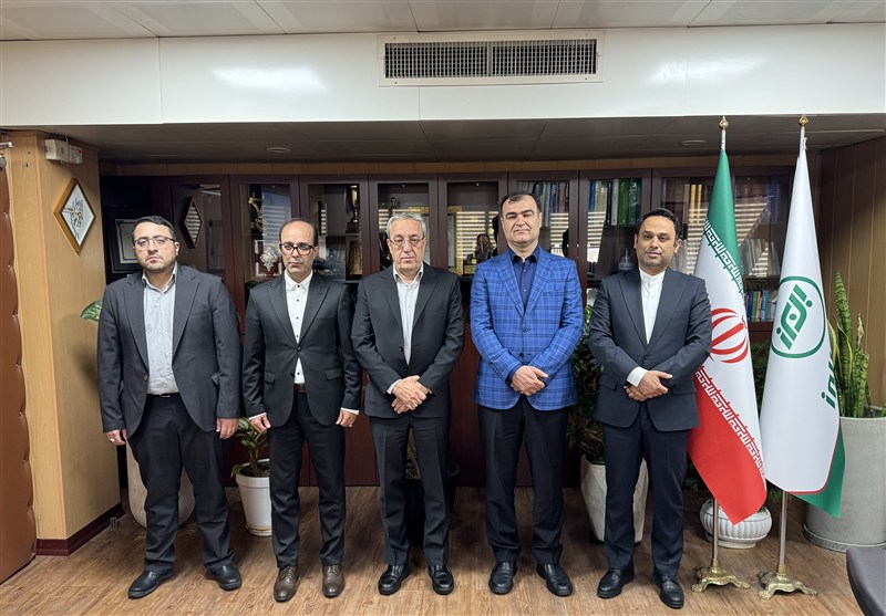 ابقای مدیرعامل بیمه البرز در نخستین جلسه هیأت مدیره جدید