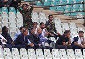 بیانی: کارایی آقای مشاور در استقلال چیست؟/ با حضور نازون تیم ما 10 نفره شد!