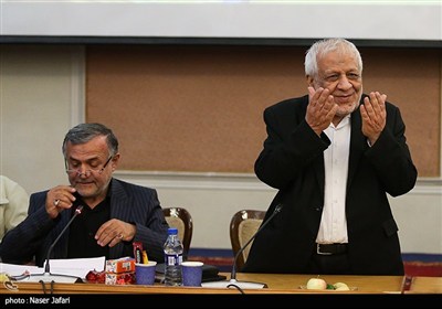 نشست دبیرکل حزب مؤتلفه اسلامی با خبرنگاران