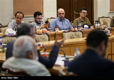 نشست دبیرکل حزب مؤتلفه اسلامی با خبرنگاران