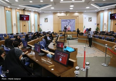 تجلیل از خبرنگاران تسنیم در جشنواره &quot;راویان میدان&quot;
