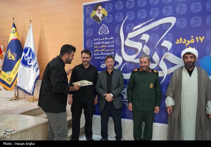 تقدیر سپاه از مدیر خبرگزاری تسنیم زنجان