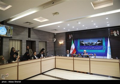 نشست خبری رئیس دانشگاه تهران