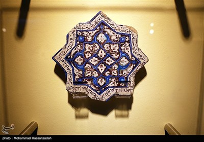 بازدید وزیر علوم از کتابخانه و موزه ملی ملک