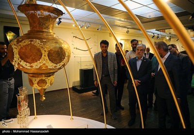 بازدید وزیر علوم از کتابخانه و موزه ملی ملک