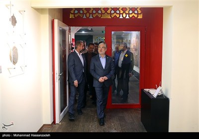 بازدید وزیر علوم از کتابخانه و موزه ملی ملک